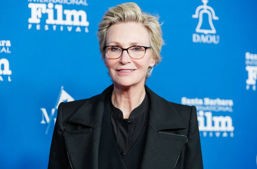 Jane Lynch Net Worth, Age, Height, Weight, Career And Full Bio