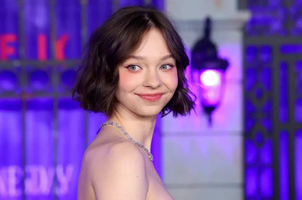 Emma Myers Age, Height, Weight, Net Worth, Career, And Full Bio