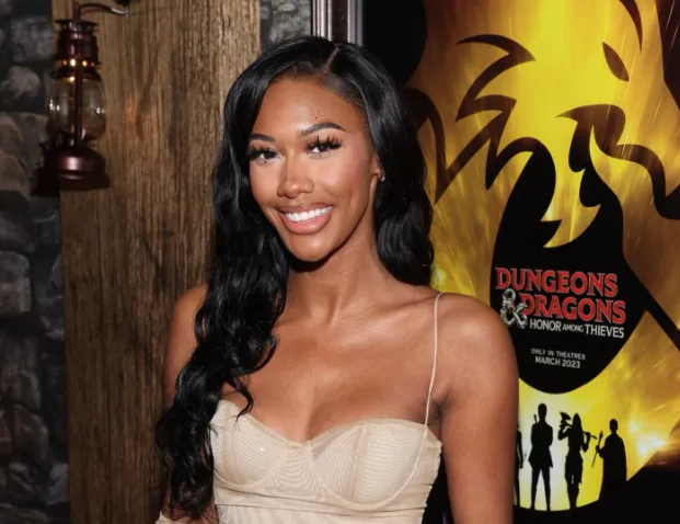 Sydney Winbush Age, Net Worth, Height, Weight, Career And Full Bio