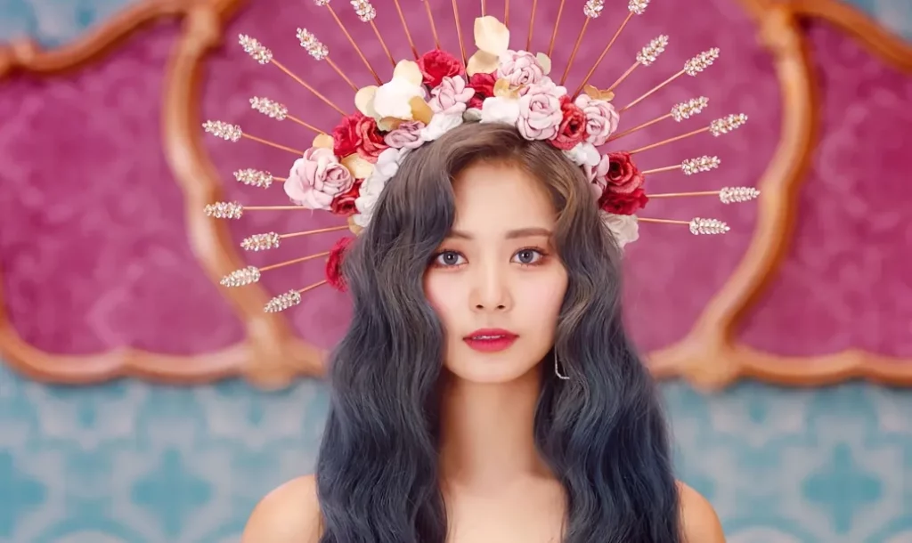 Tzuyu Height, Weight, Net Worth, Age, Career And Full Bio 