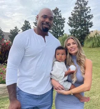 Tyron Smith's Wife, Height, Weight, Net Worth, Age, Career And Full Bio
