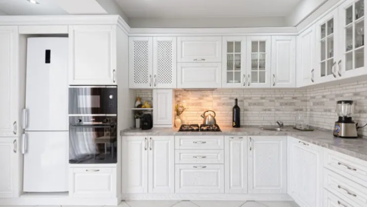 How to Maximize Storage in a Small Kitchen with Smart Cabinetry Solutions