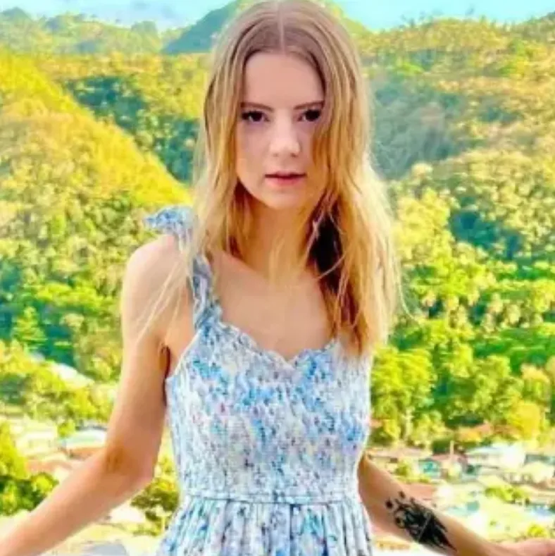 Elise Ecklund Age, Life, Career, and Net Worth (2025)