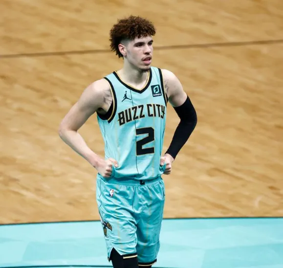 Lamelo Ball Wife, Age, Height, Weight, Net Worth, Career, And Full Bio In 2025