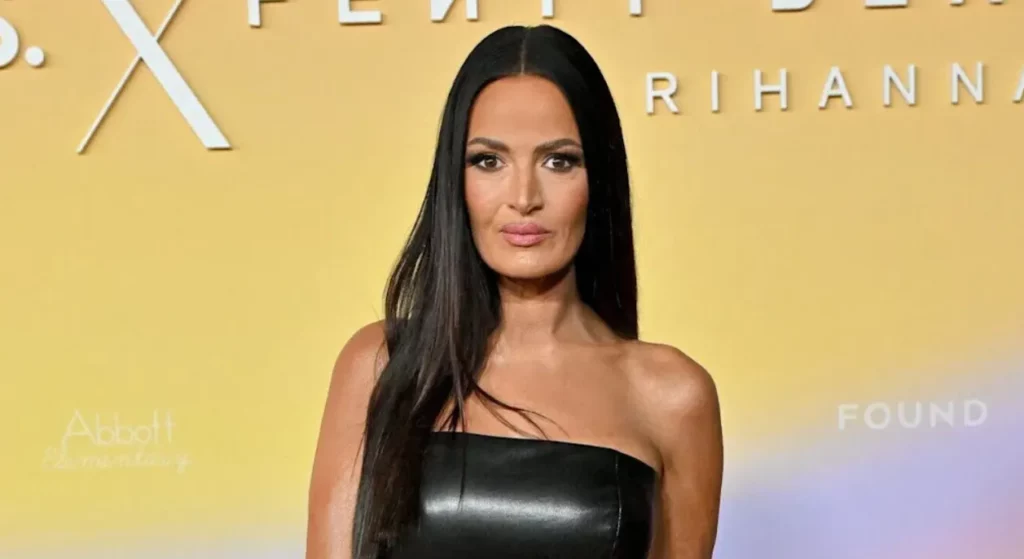 Lisa Barlow Age, Biography, Net Worth, Lifestyle & More