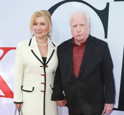 Svetlana Erokhin Age – A Complete Biography of Tom Selleck’s Wife