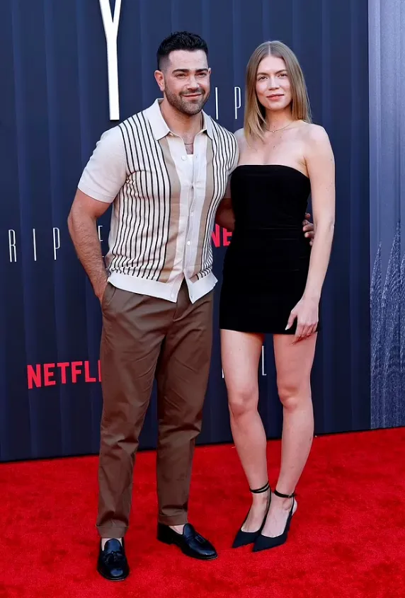 Wedding Jesse Metcalfe Wife A Complete Insight