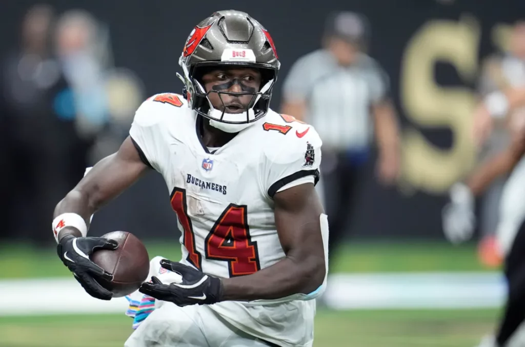 Chris Godwin's Wife, Age, Height, Weight, Net Worth, Career, And Full Bio In 2025