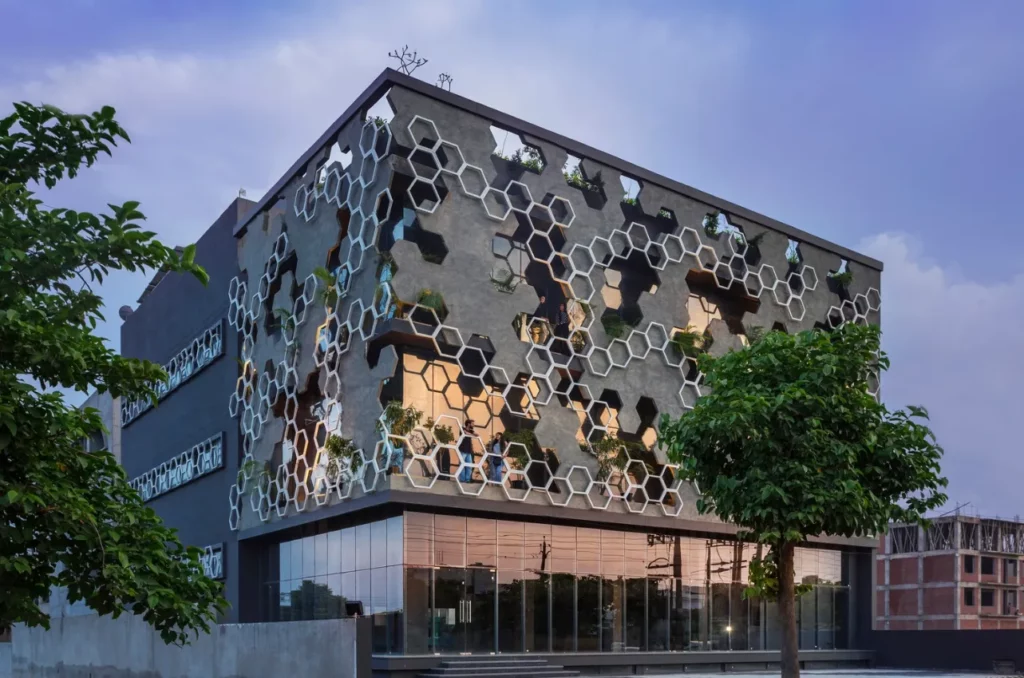 Modern Building Facades for Commercial Use Modern Building Facades for Commercial Use