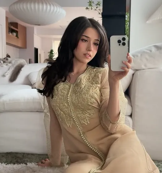 Pokimane Height, Age, Weight, Net Worth, Career, And More