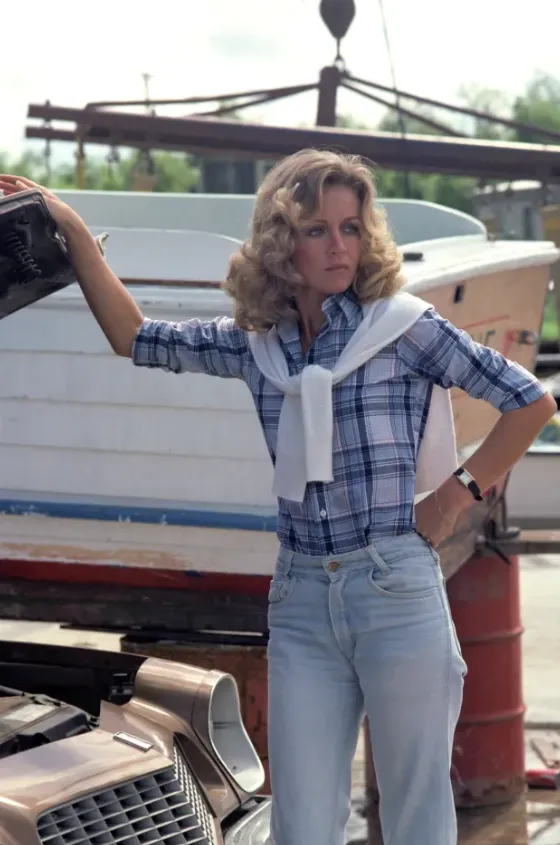 Donna Mills Age, Career & Wealth A Deep Dive into Hollywood’s Timeless Star