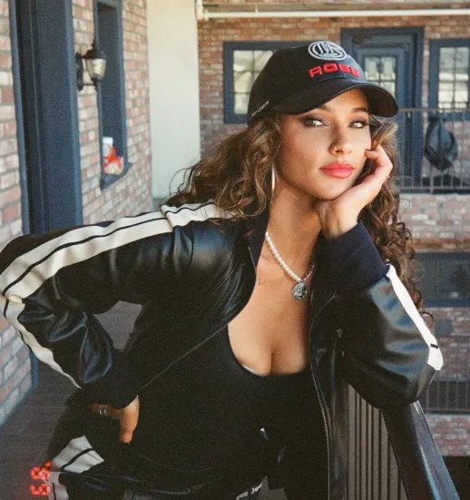 Lauren Wood Age Everything You Need to Know (2025 Updated Guide)