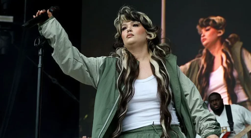 The Truth Behind the Youth of Lola Young – Age, Rise & the Buzz Around “Messy”