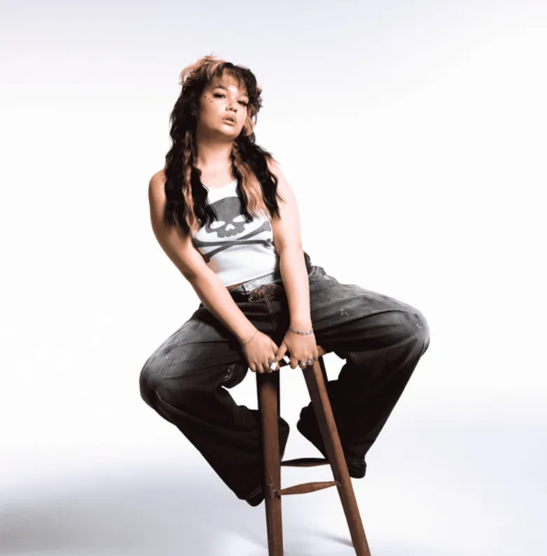 The Truth Behind the Youth of Lola Young – Age, Rise & the Buzz Around “Messy”