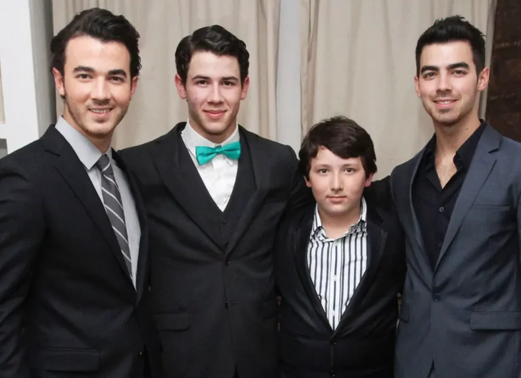 Frankie Jonas Age A Complete Biography, Career, Net Worth, and Life Story (2028)