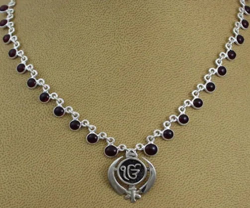 How Khanda Symbols Inspire Strength and Spiritual Identity