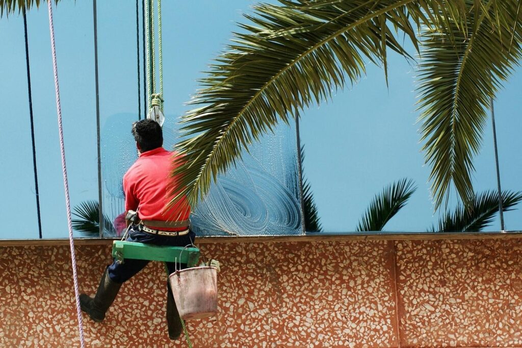 Window Cleaning in Dubai: Costs, Methods & What to Expect