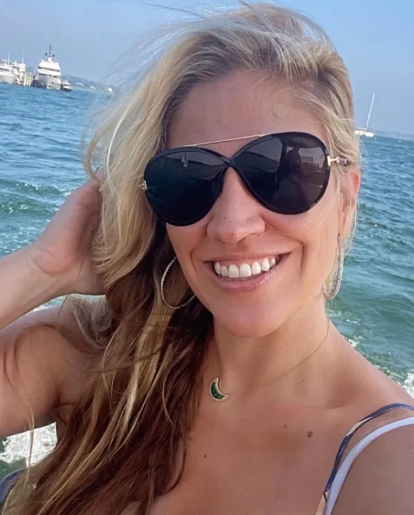 Meredith Marakovits Partner, Age, Net Worth, Height, Career, and Personal Life
